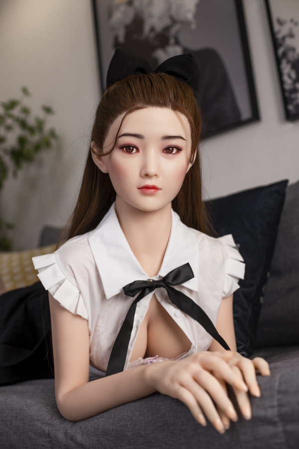 大乳の絶倫女シリコン製頭部セックス人形 ダッチワイフ 元気少女モデル瀬川聖奈 161cm T161 B75 W50 H79 30KG 0